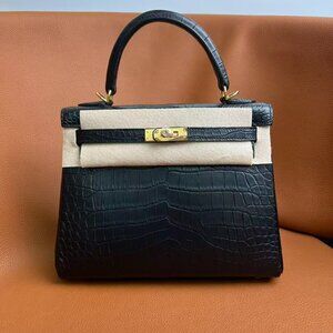 Classic Hermes Bag: A Stylish and Versatile Choice for Elegance